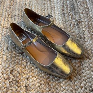 DV Dolce Vita Womens 10 Mackee Champagne Metallic Mary Jane